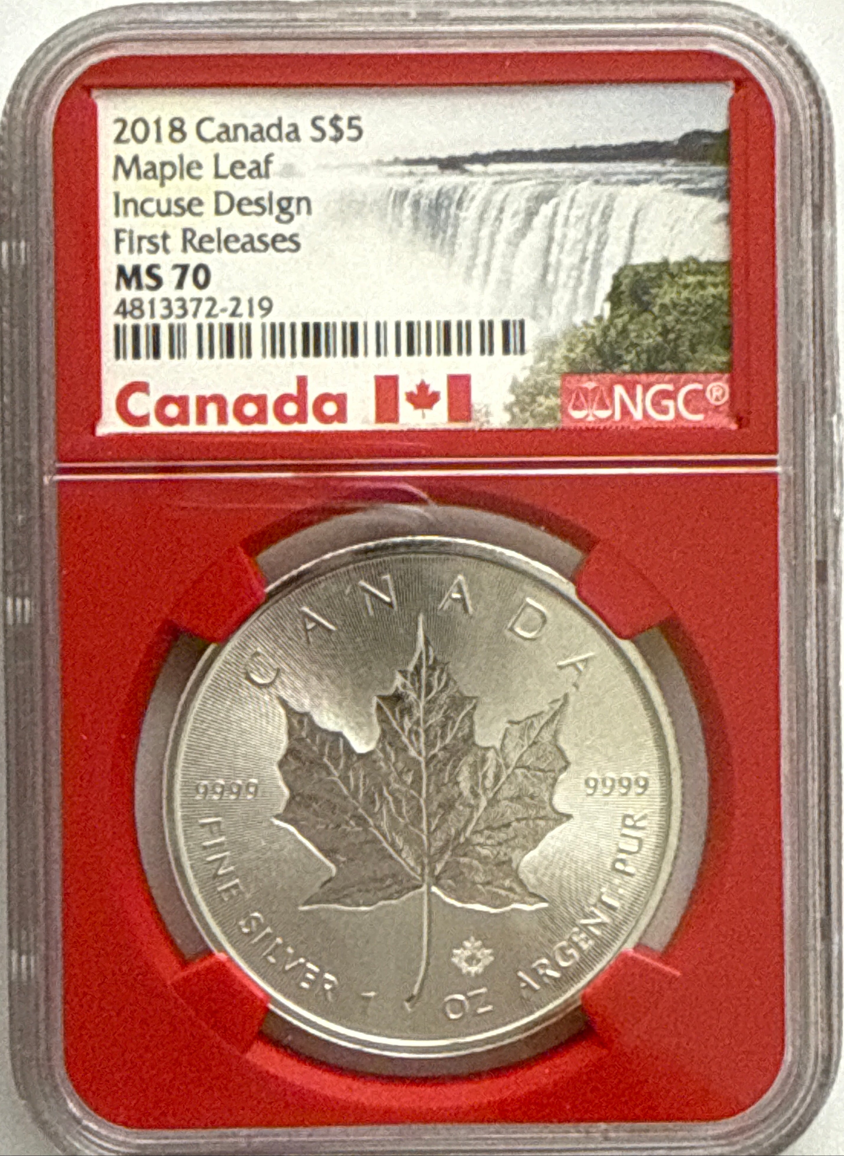 2018 Canada $5 Silver Maple Leaf -Incluse Design NGC ER MS70